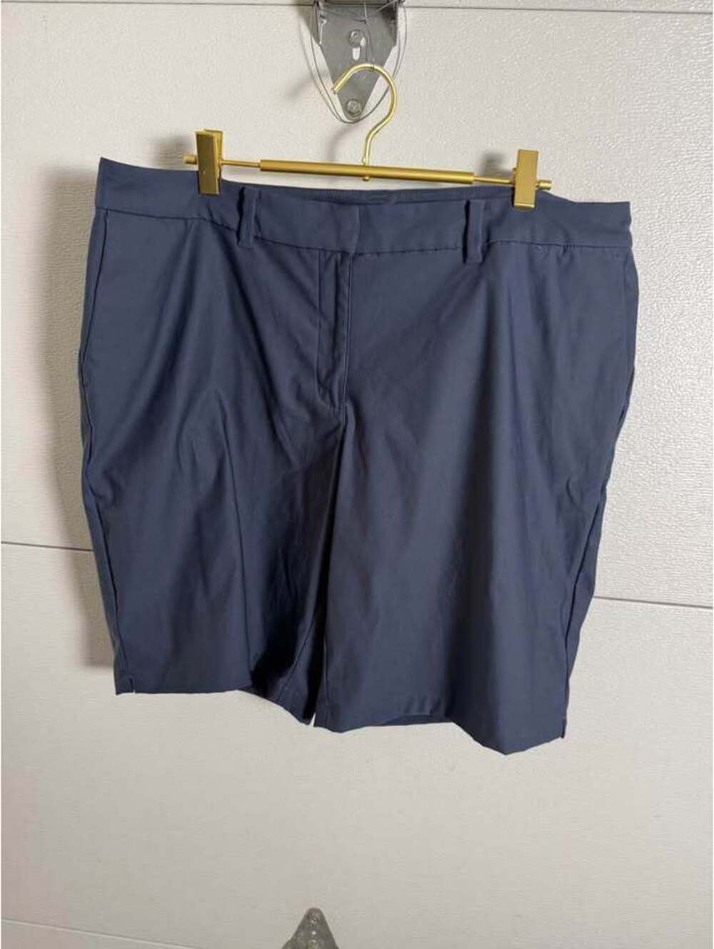 Nike Dri-Fit Navy Blue Shorts womens Size 16